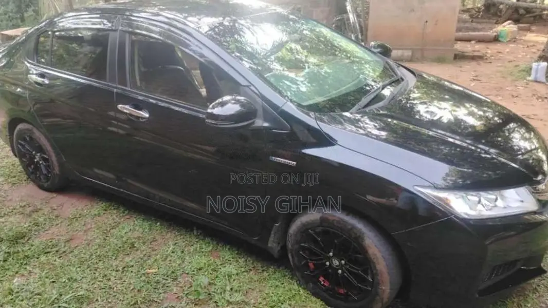 Honda Grace 2015 Car (Used)