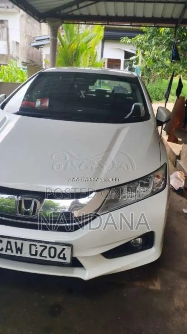 Honda Grace 2016 Car (Used)