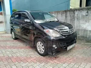 Toyota Avanza S 2011 Car (Used)