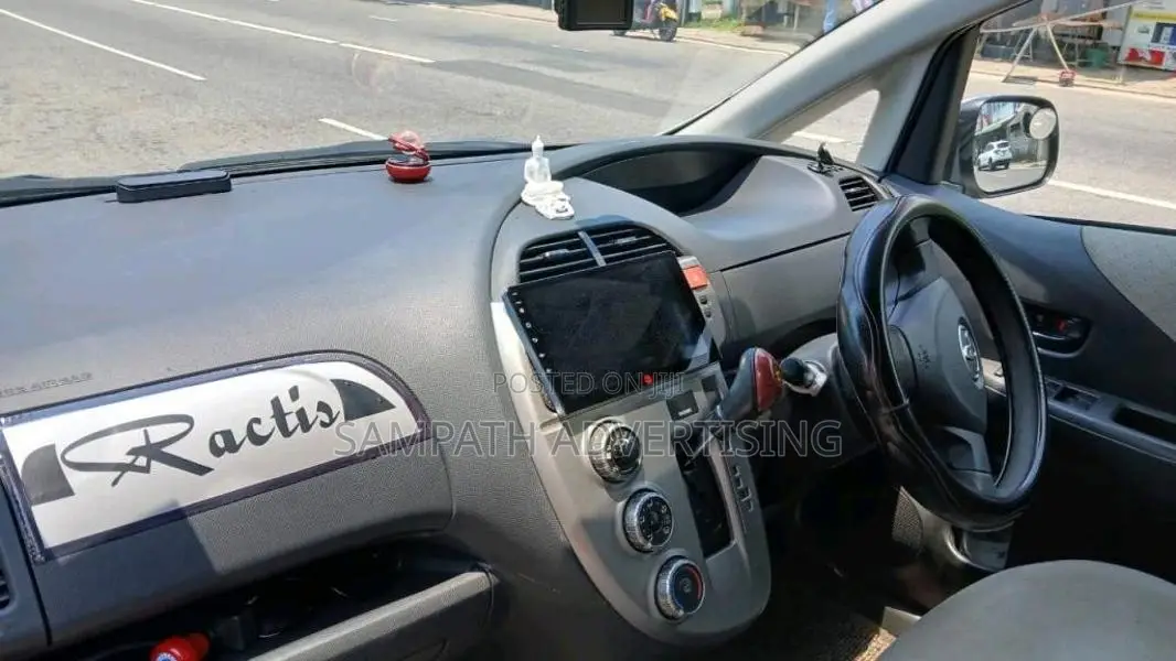 Toyota Ractis 2010 Car (Used)