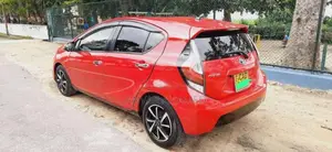 Toyota Aqua 2015 Car (Used)