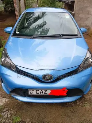 Toyota Vitz 2015 Car (Used)