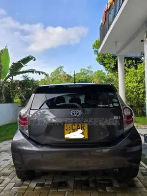 Toyota Aqua 2013 Car (Used)