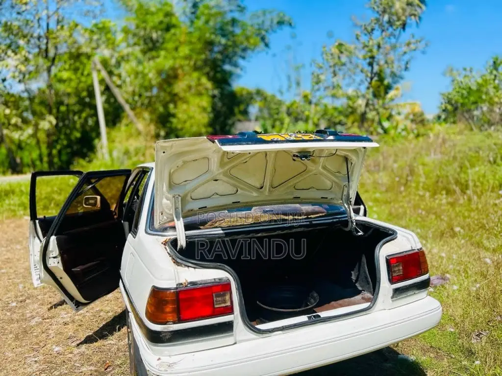 Toyota Corona 1989 Car (Used)