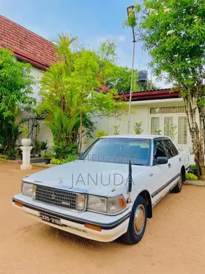 Toyota Crown 1989 Car (Used)