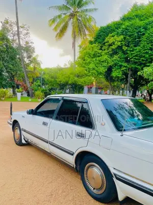 Toyota Crown 1989 Car (Used)
