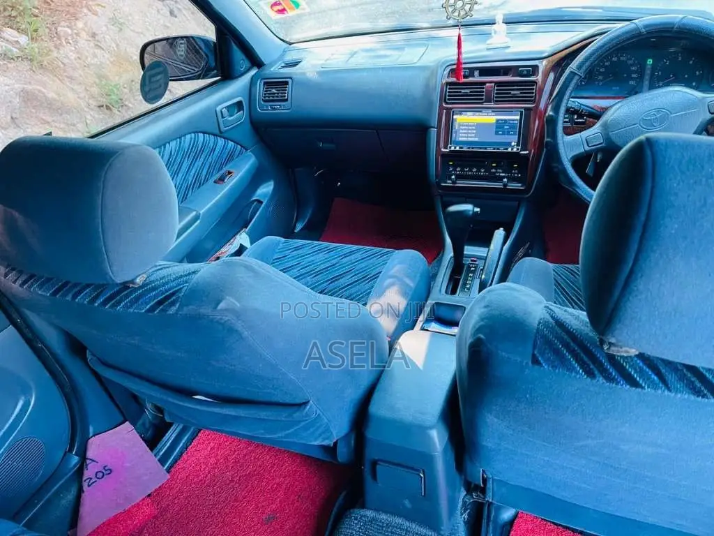 Toyota Carina 1997 Car (Used)