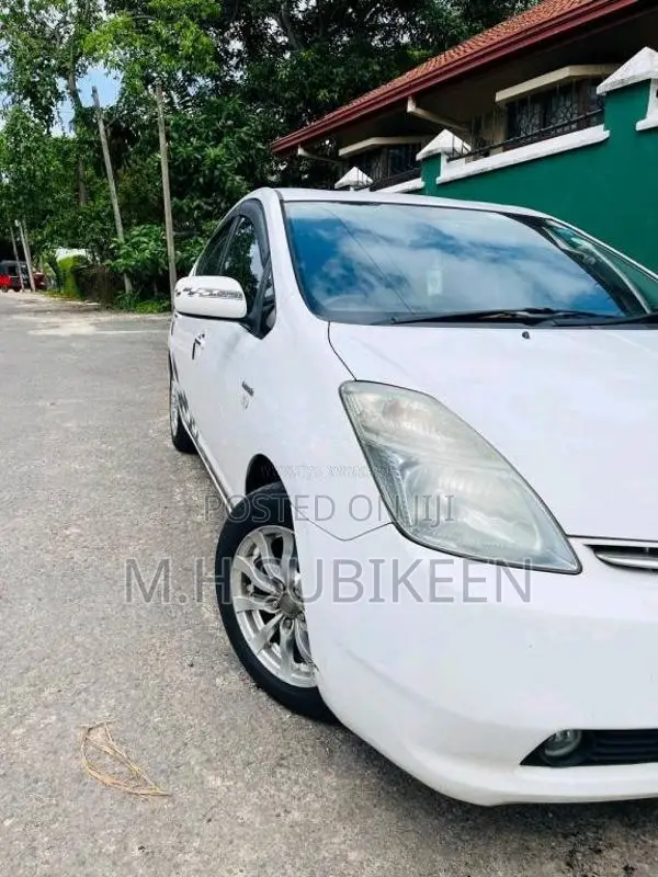 Toyota Prius 2008 Car (Used)