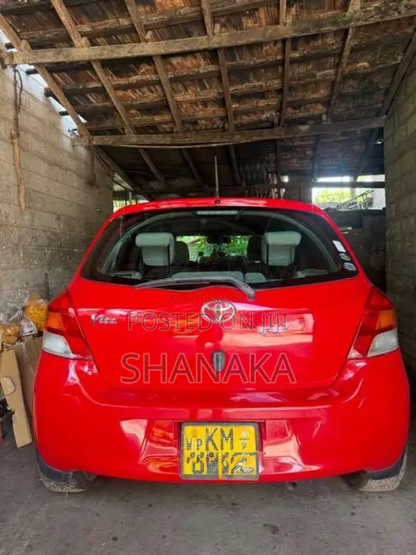 Toyota Vitz 2007 Car (Used)