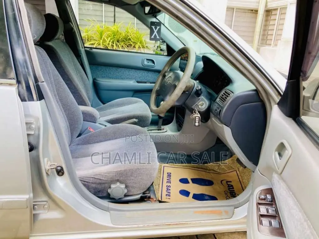 Toyota 110 Sprinter Vintage Limited 2000 Car (Used)