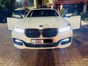 BMW 740e 2018 Car (Used)