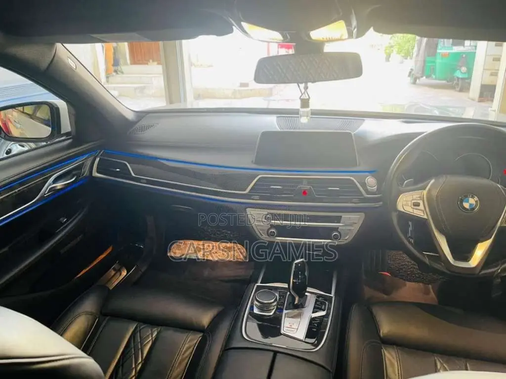 BMW 740e 2018 Car (Used)