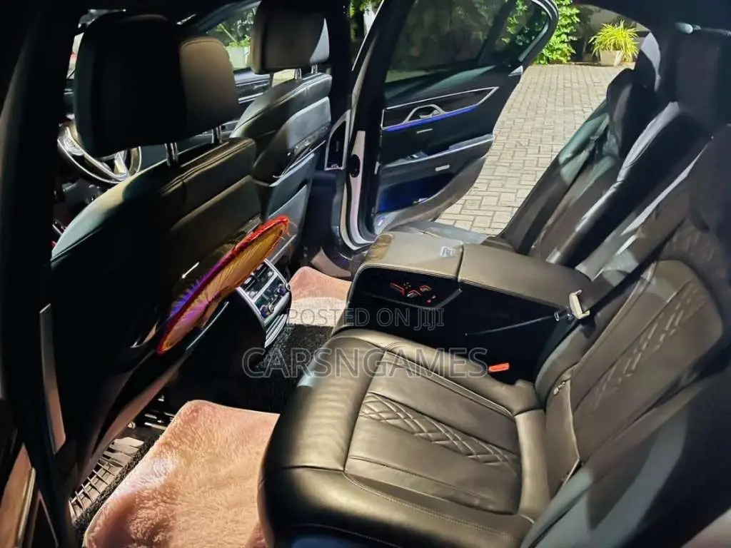 BMW 740e 2018 Car (Used)
