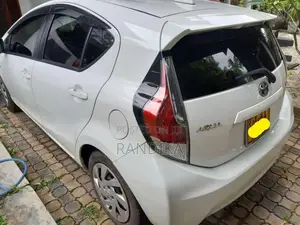 Toyota Aqua 2015 Car (Used)