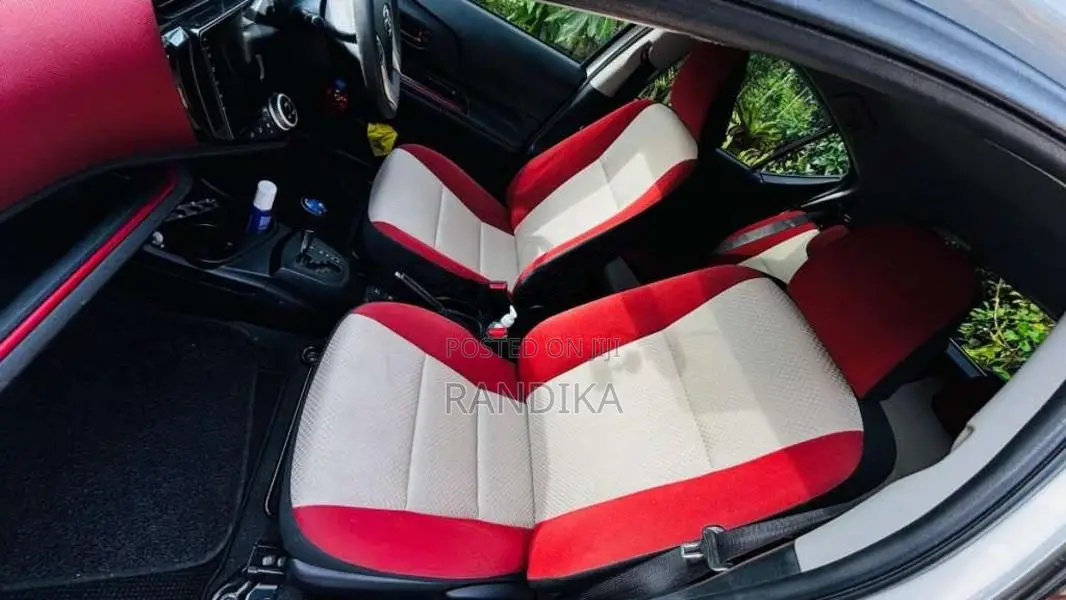 Toyota Aqua 2015 Car (Used)