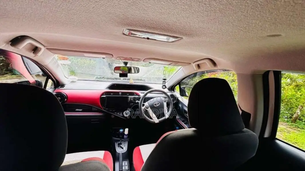Toyota Aqua 2015 Car (Used)