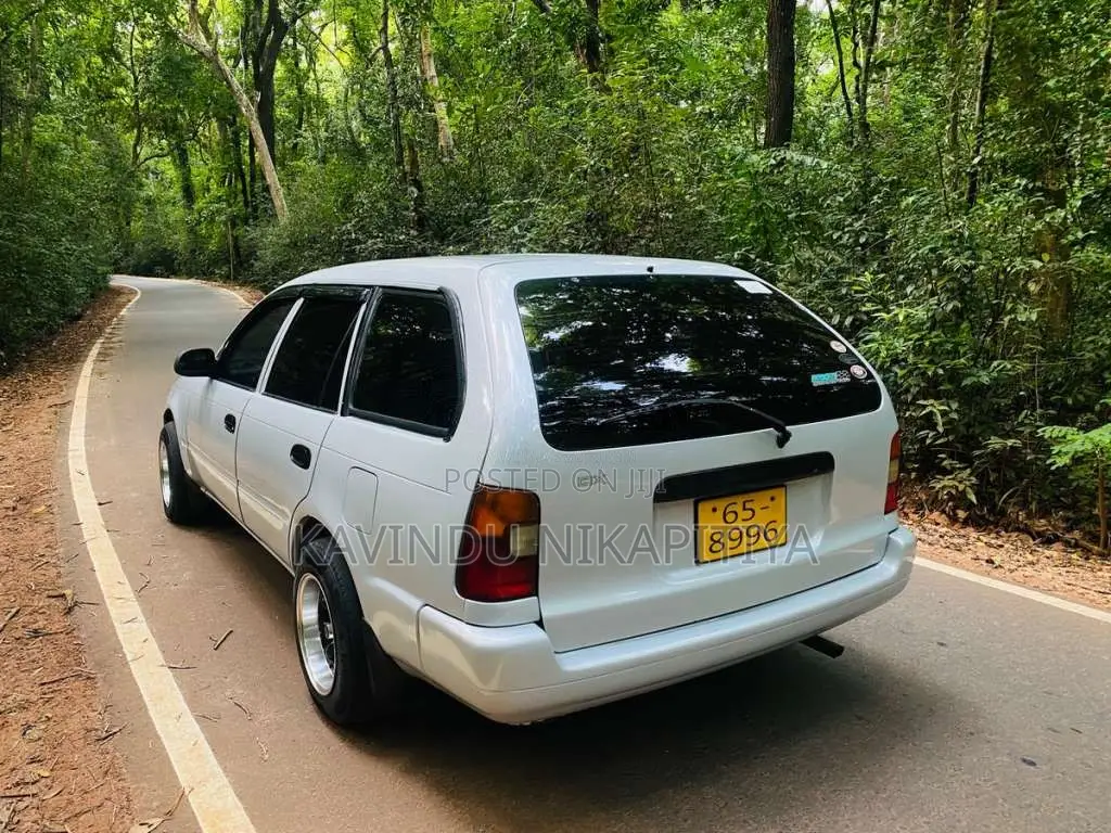 Toyota Elephant Back 1999 Car (Used)