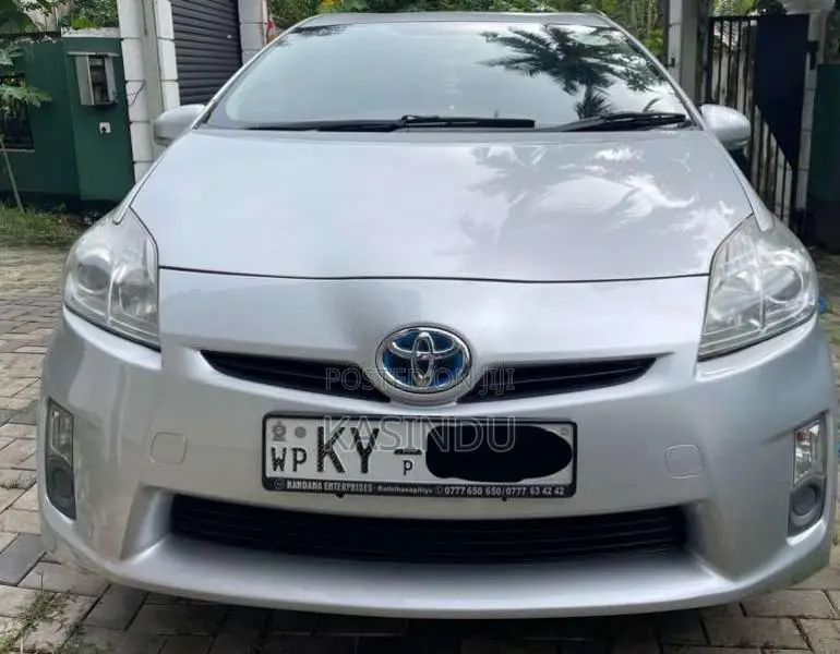 Toyota Prius 2011 Car (Used)