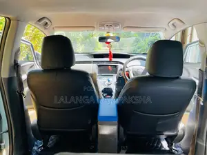 Toyota Prius 2011 Car (Used)