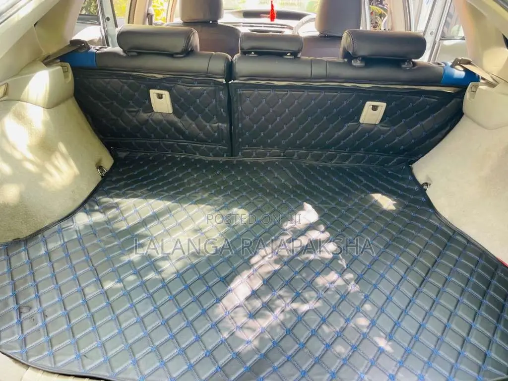 Toyota Prius 2011 Car (Used)