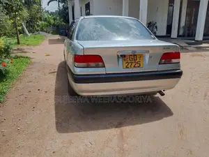 Toyota Carina 1998 Car (Used)