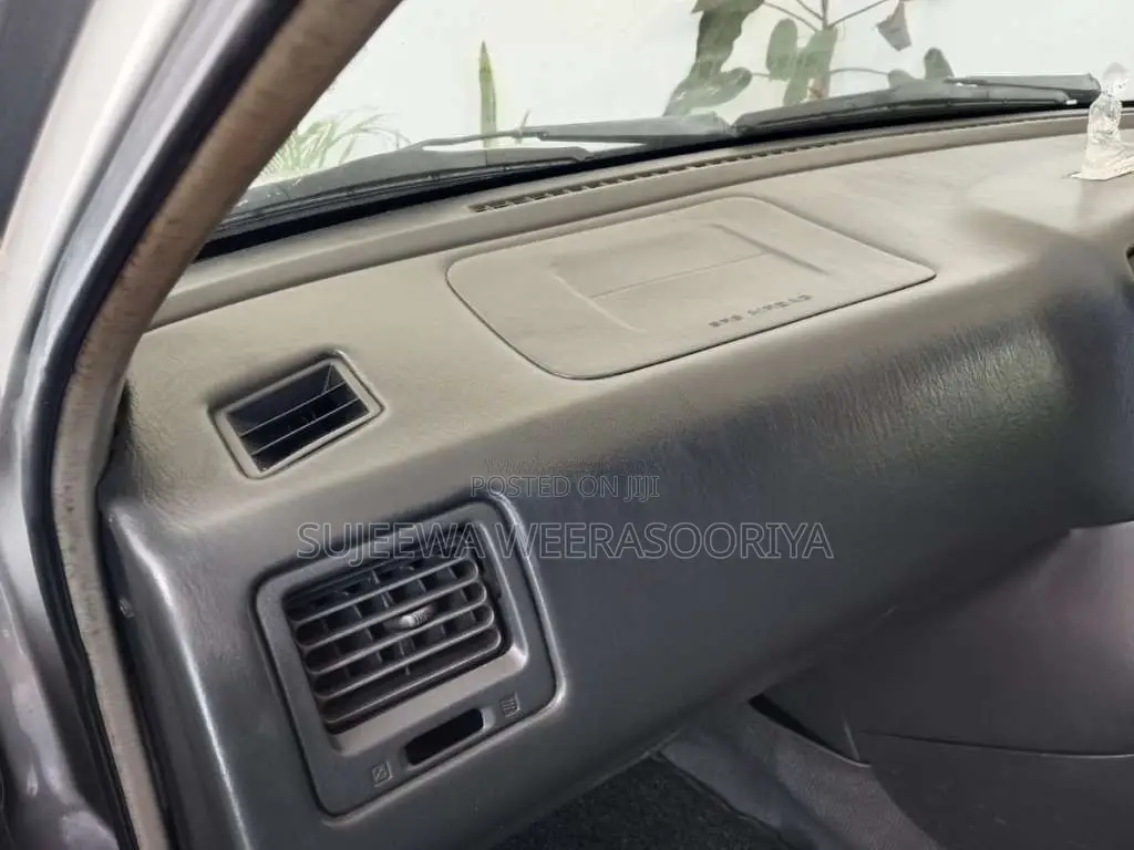Toyota Carina 1998 Car (Used)