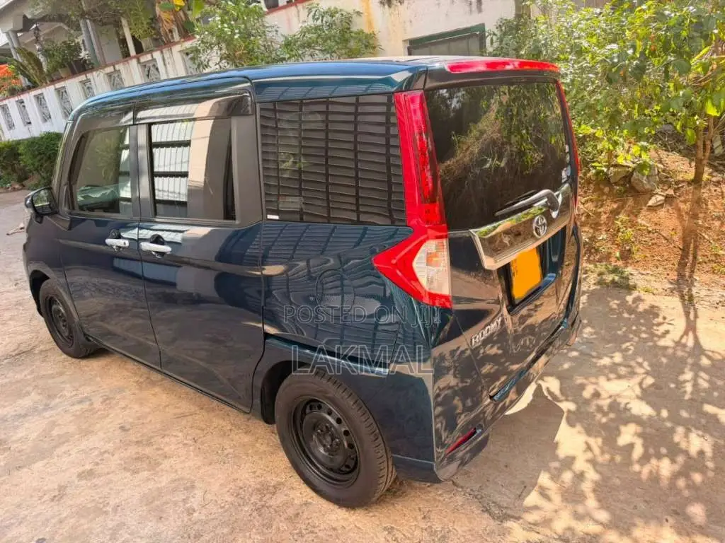 Toyota Roomy 2017 Car (Used)