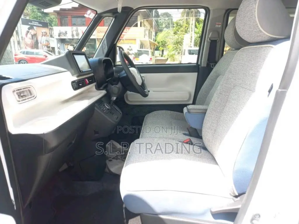 Daihatsu Canbus 2023 Car Unregistered (Recondition)