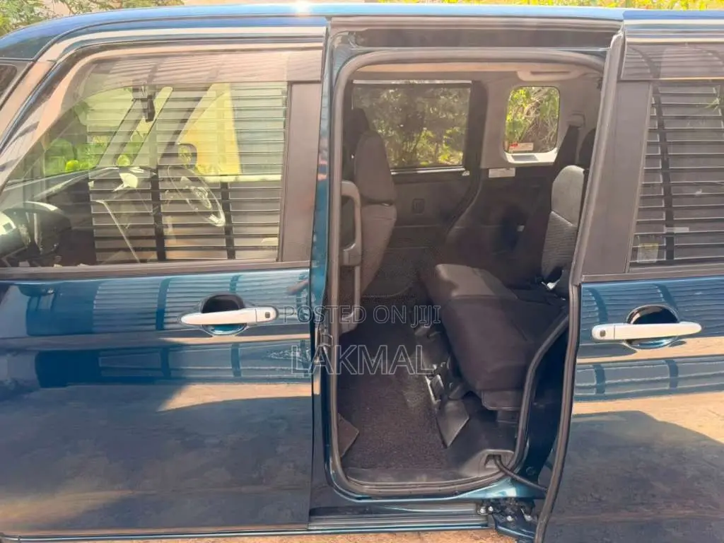 Toyota Roomy 2017 Car (Used)