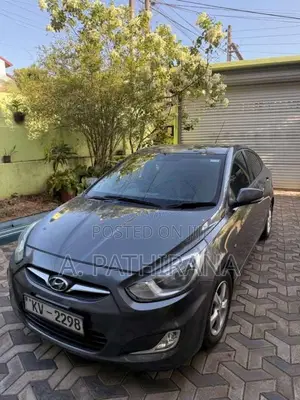 Hyundai Accent 2013 Car (Used)