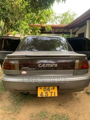 Isuzu Gemini 1990 Car (Used)
