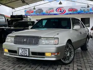 Toyota Crown 1998 Car (Used)