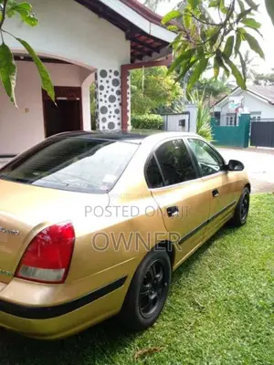 Hyundai Elantra 2000 Car (Used)