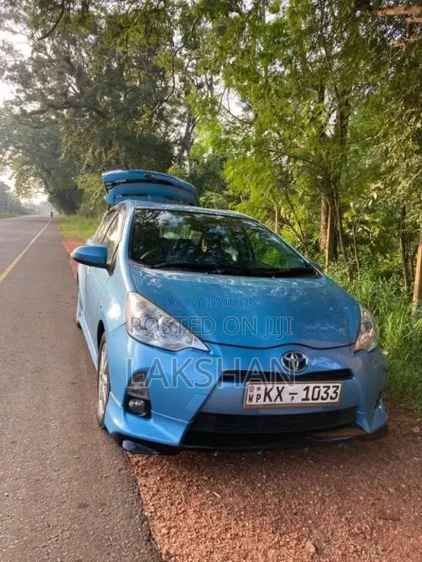 Toyota Aqua G 2013 Car (Used)