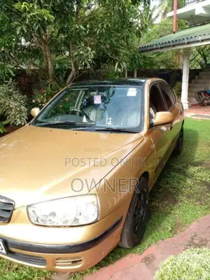 Hyundai Elantra 2000 Car (Used)