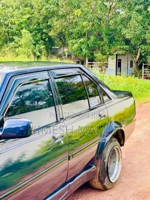 Toyota Carina 1983 Car (Used)