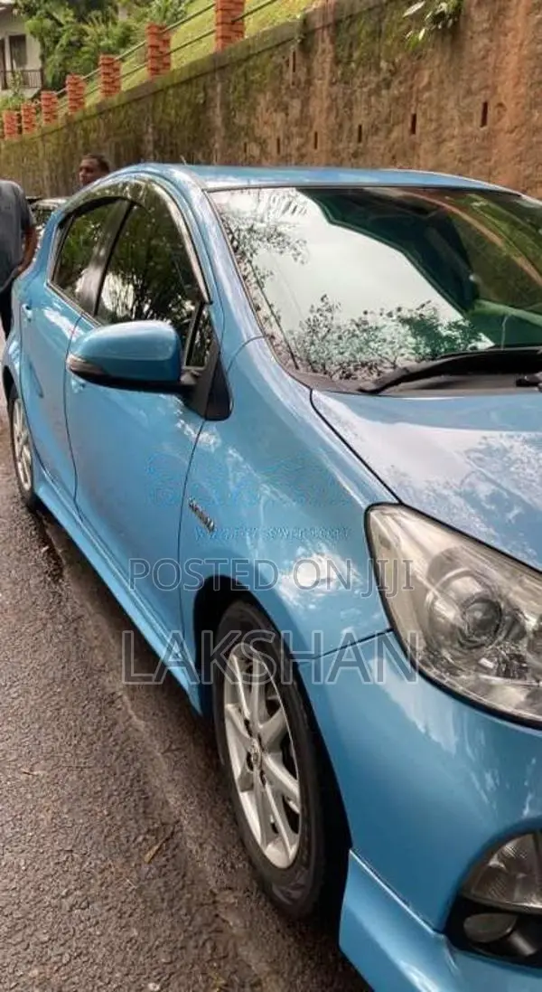 Toyota Aqua G 2013 Car (Used)