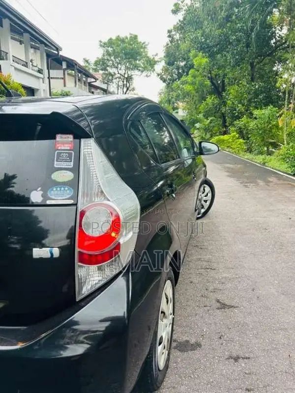 Toyota Aqua 2013 Car (Used)