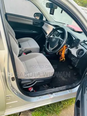 Toyota Axio 2014 Car (Used)
