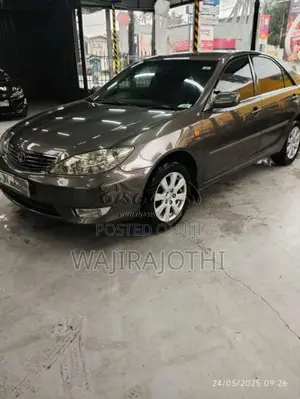 Toyota Camry 2004 Car (Used)