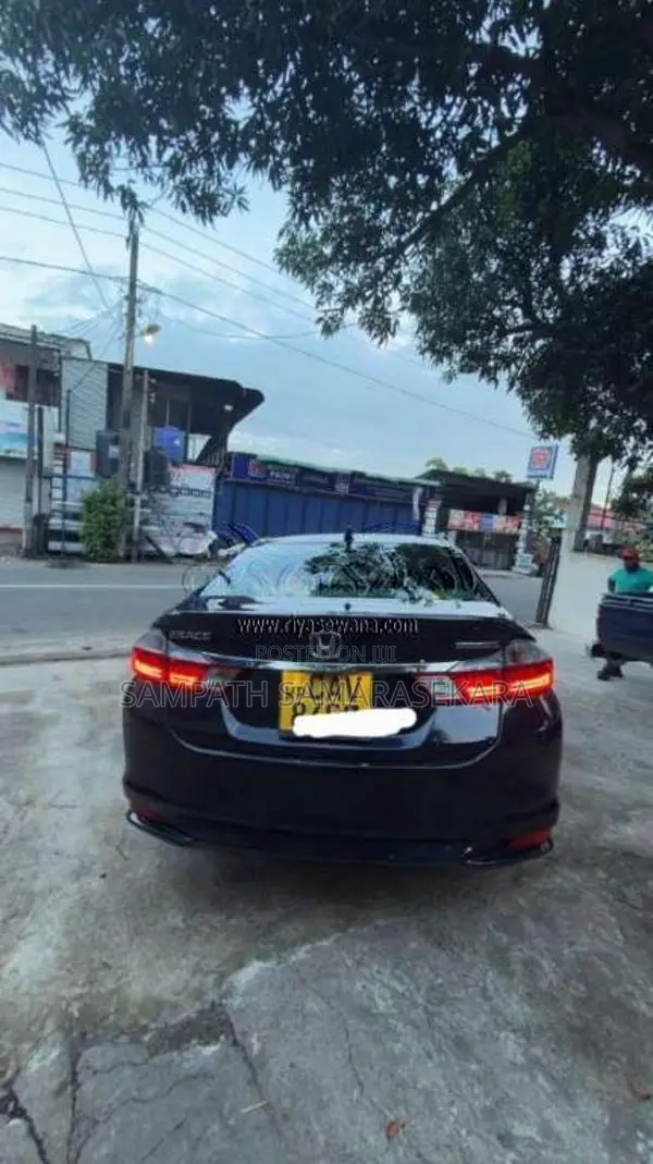 Honda Grace 2017 Car (Used)