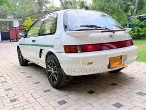 Toyota Corolla 2 Windy 1993 Car (Used)