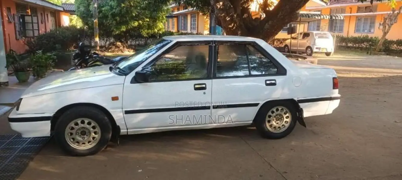 Mitsubishi C12 1987 Car (Used)