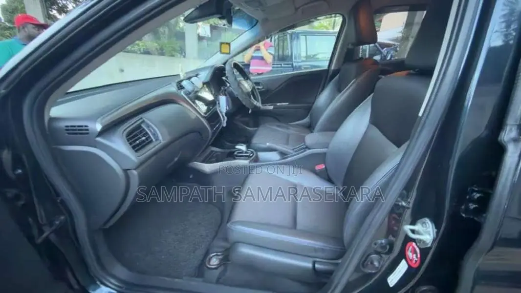 Honda Grace 2017 Car (Used)