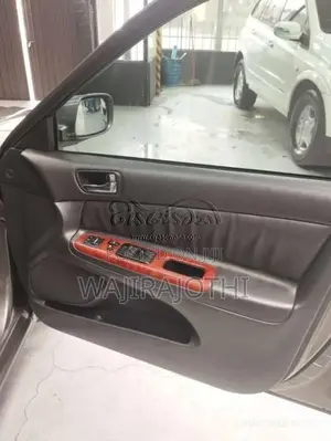 Toyota Camry 2004 Car (Used)