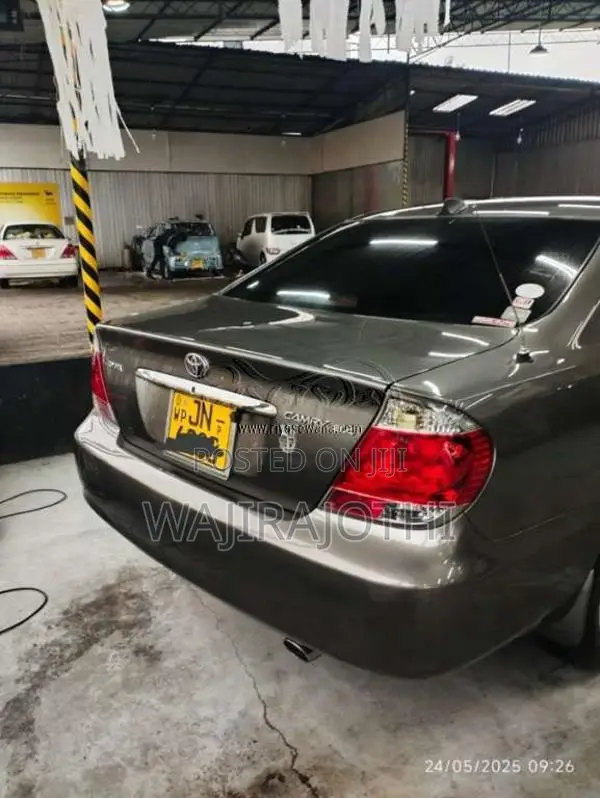 Toyota Camry 2004 Car (Used)