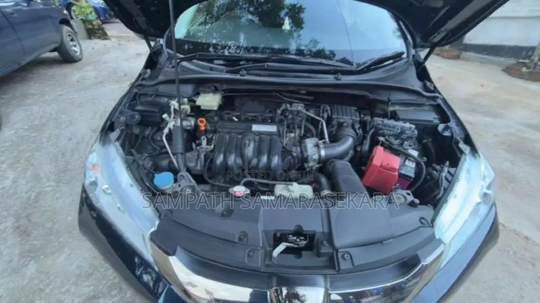 Honda Grace 2017 Car (Used)