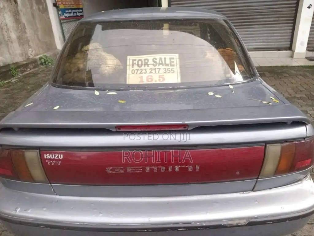 Isuzu Gemini 1992 Car (Used)