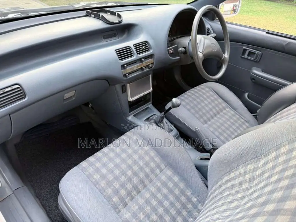 Toyota Corolla 2 Windy 1993 Car (Used)