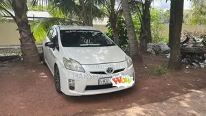 Toyota Prius 2010 Car (Used)